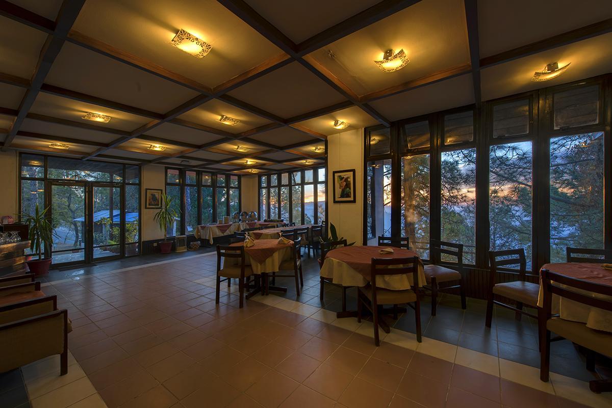 Arcadian Blue Pines Hotell Murree Exteriör bild
