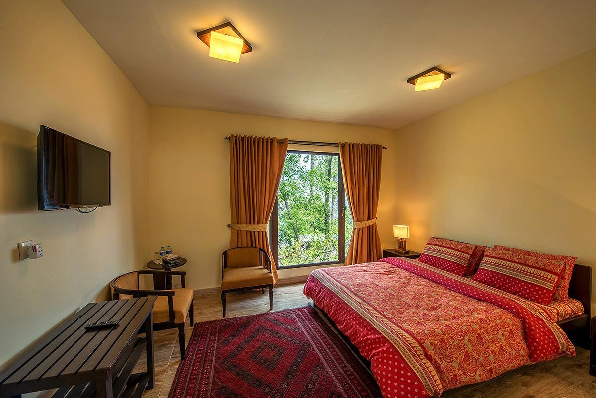 Arcadian Blue Pines Hotell Murree Exteriör bild