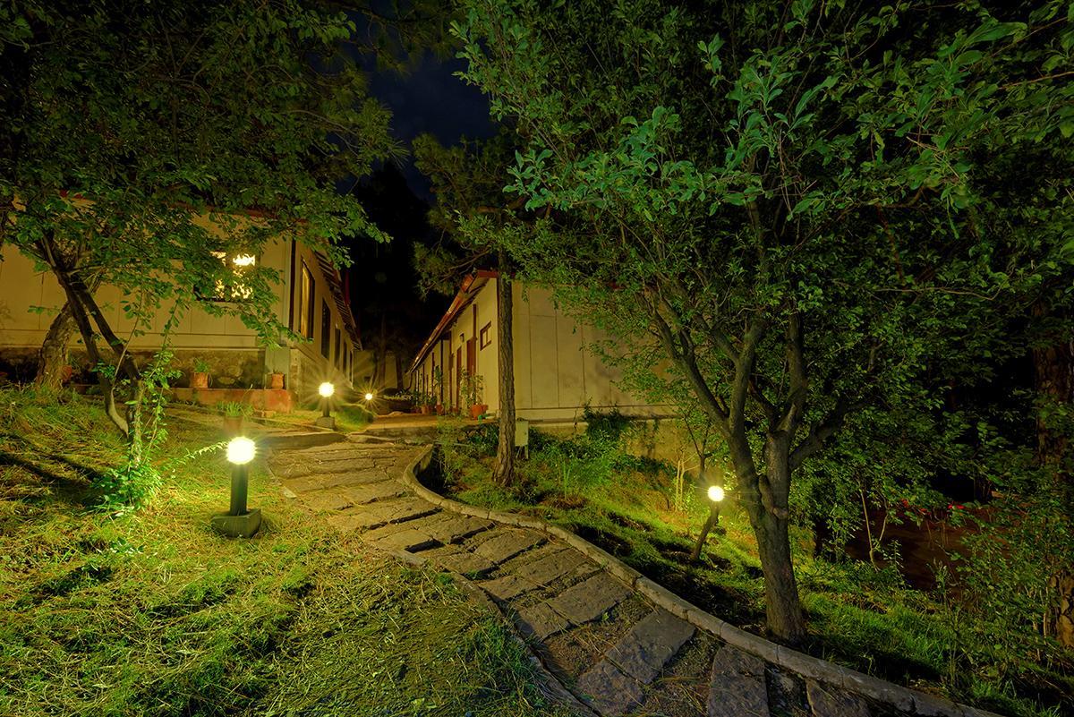 Arcadian Blue Pines Hotell Murree Exteriör bild