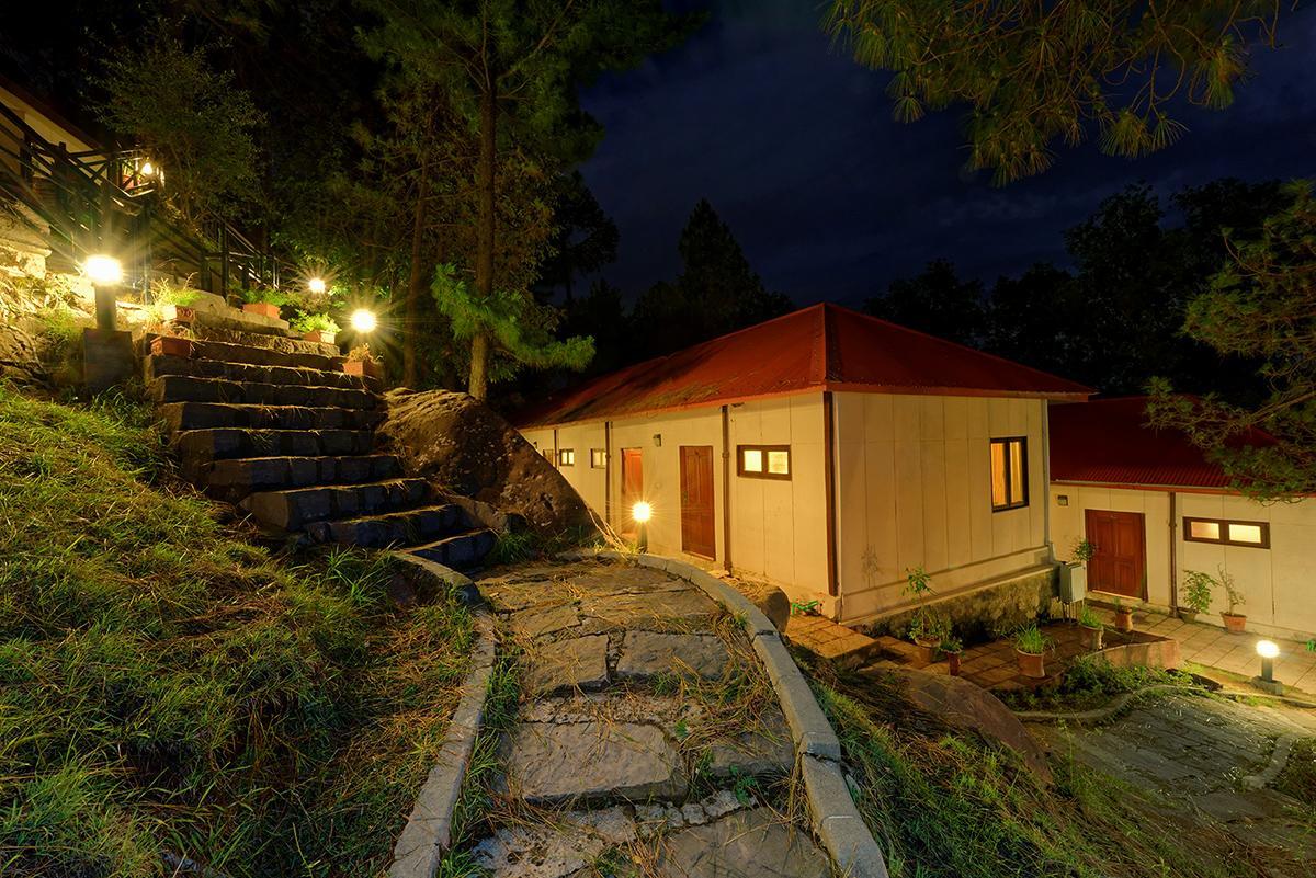 Arcadian Blue Pines Hotell Murree Exteriör bild