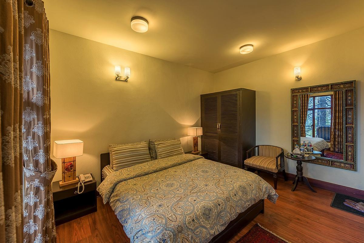 Arcadian Blue Pines Hotell Murree Exteriör bild