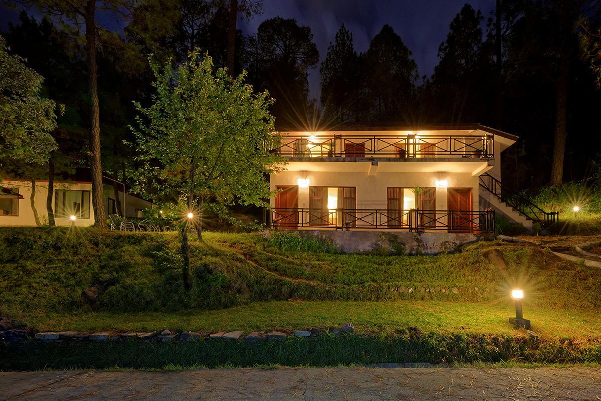 Arcadian Blue Pines Hotell Murree Exteriör bild