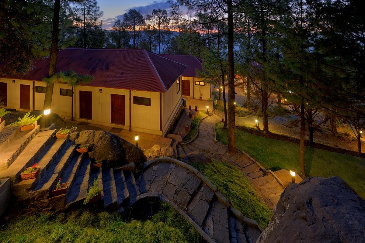 Arcadian Blue Pines Hotell Murree Exteriör bild