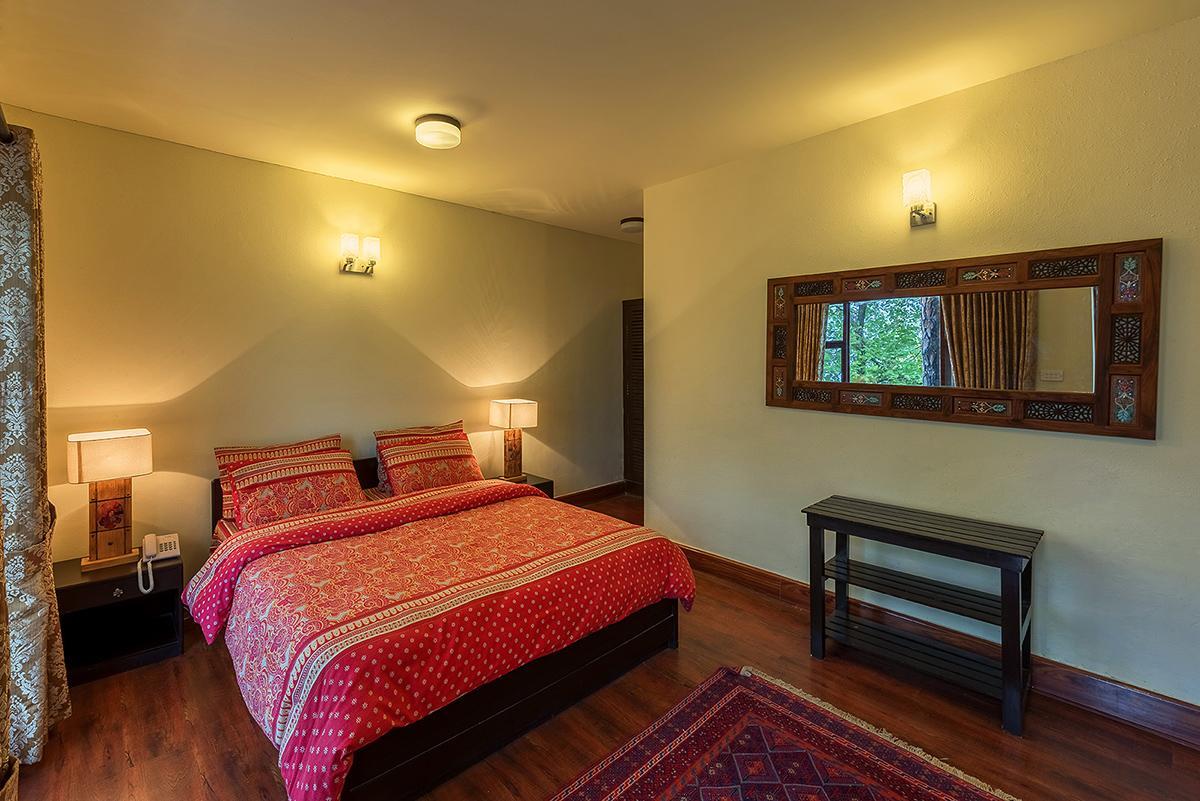 Arcadian Blue Pines Hotell Murree Exteriör bild